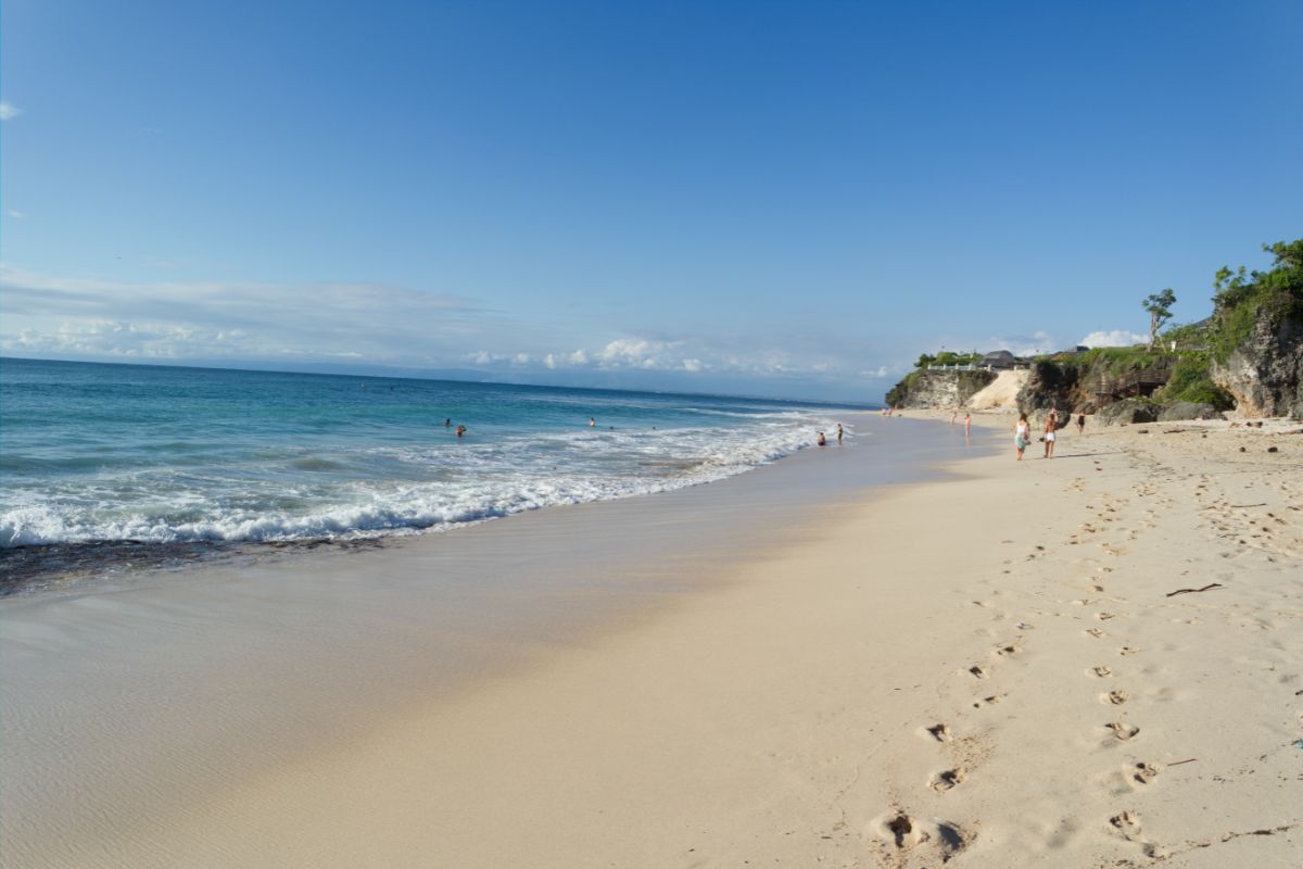 Dreamland Beach on Bali